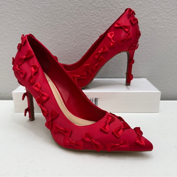 Gianni Bini Mini Bows Pointed Toe Pumps Size 8.5 Red Satin Pumps Shoes - Picture 1 of 10